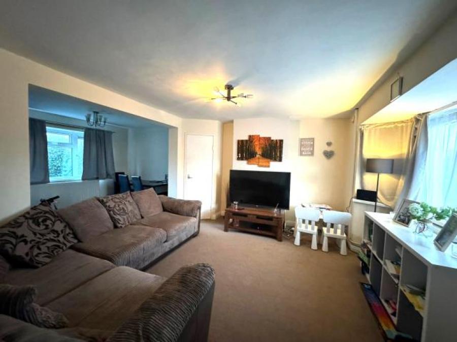 67 Raleigh Avenue, Torquay