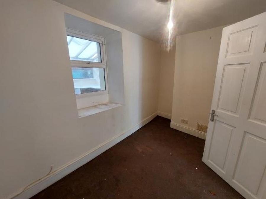 1a, Grosvenor Place, Exeter