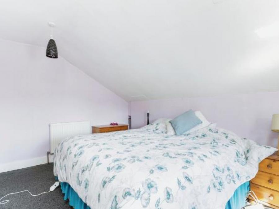 9 & 9a Primley Park, Paignton, Devon