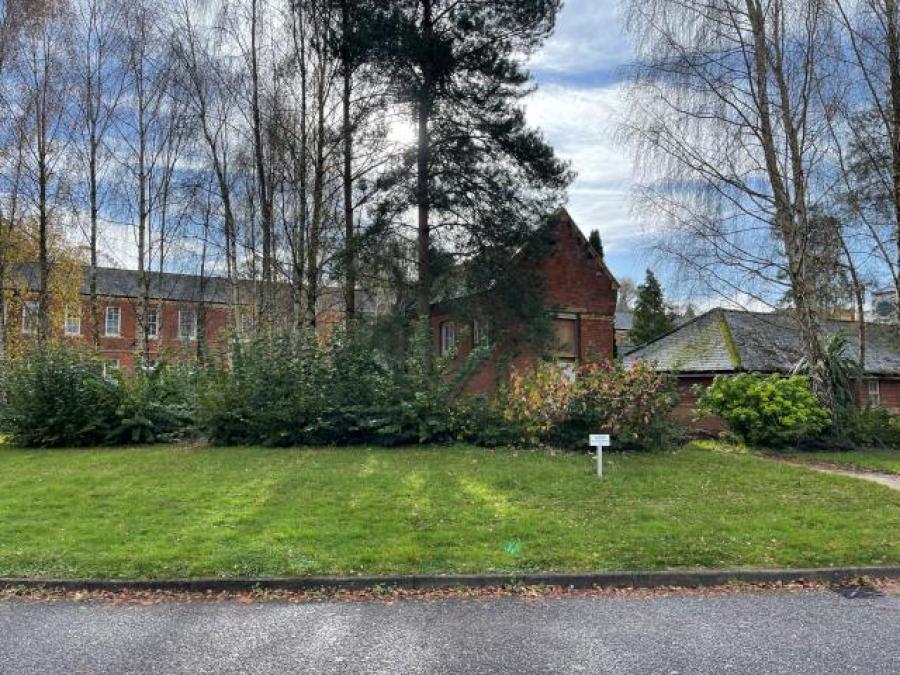 Former Mortuary Studio East, North Grange, Clyst Heath, Exeter