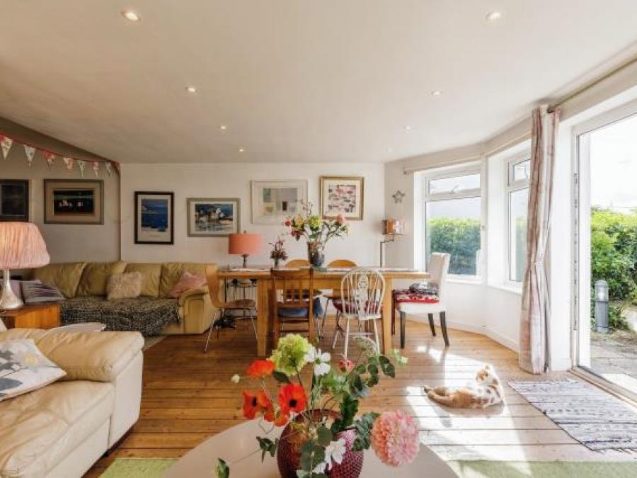 2 Sea View, Dobbin Lane, Trevone, Padstow, Cornwall