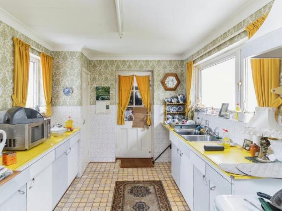 4 Merrivale Close, Torquay