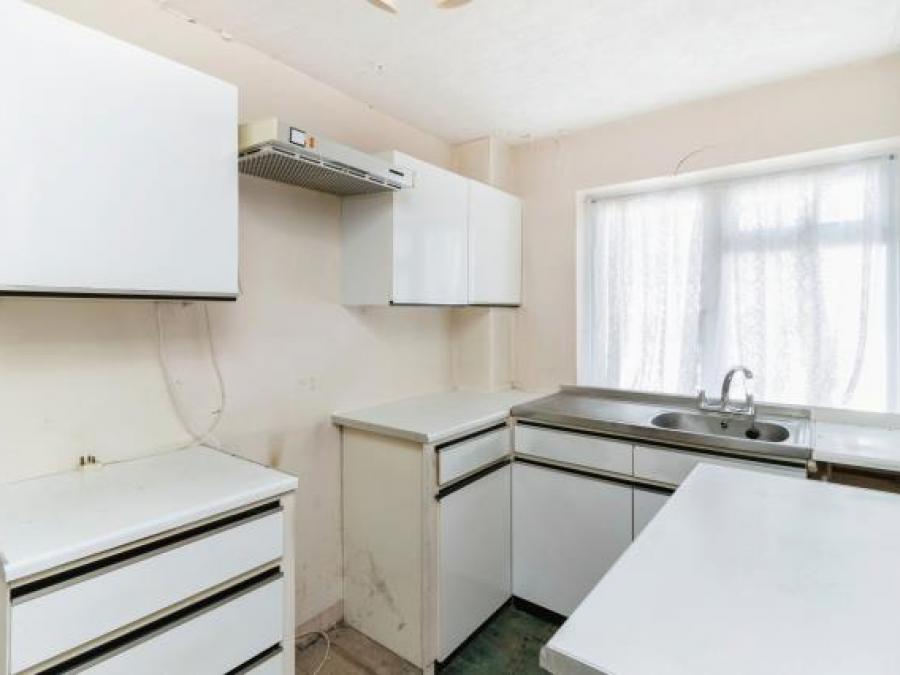 7 Swan Court, Victoria Road, Dartmouth, Devon