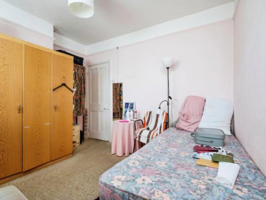 101 Howard Road, Plymouth, Devon