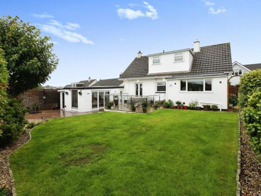 29 Lingfield Avenue, Sticker, St. Austell, Cornwall