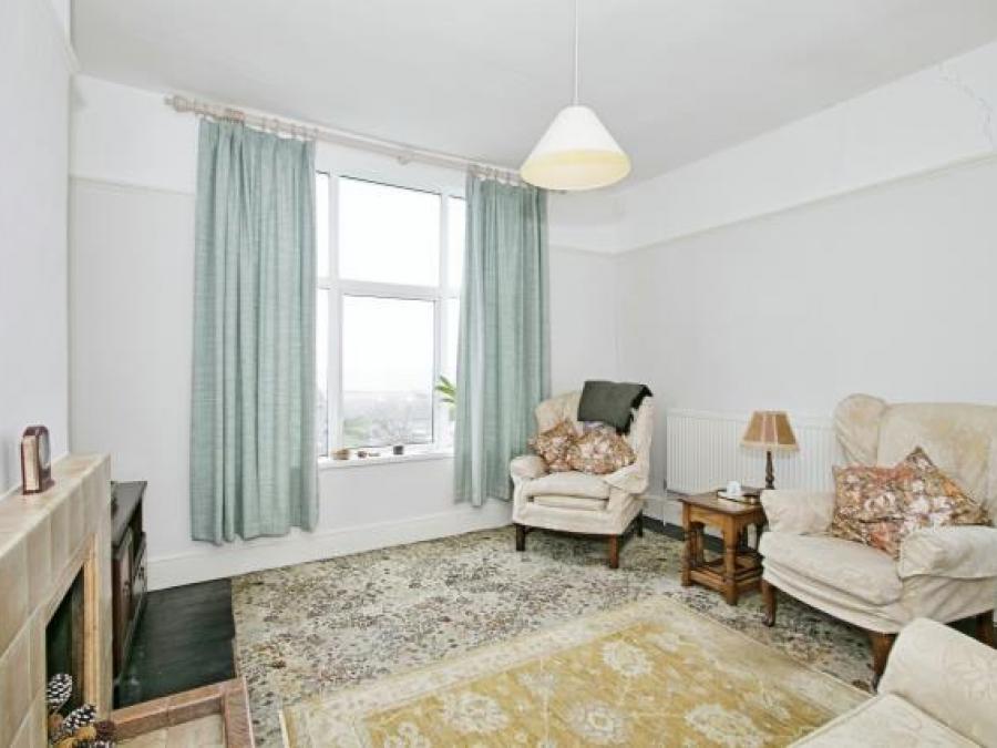 8 Castle Drive, Praa Sands, Penzance, Cornwall