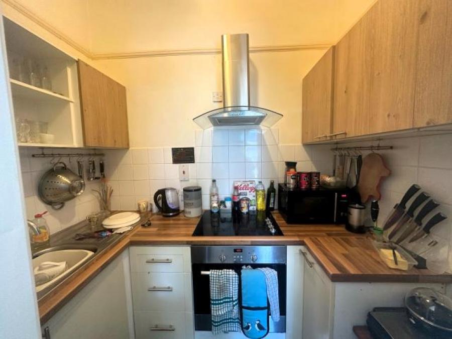 Flat 4, 49 Haddington Road, Plymouth