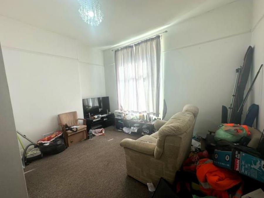 Flat 5, 49 Haddington Road, Plymouth