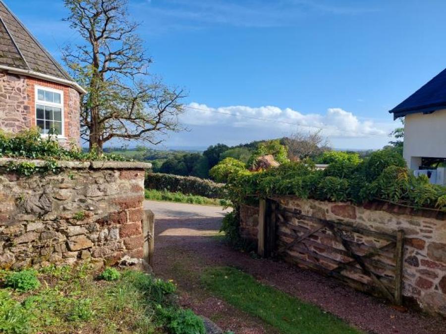 Home Court, Dunchideock, Exeter