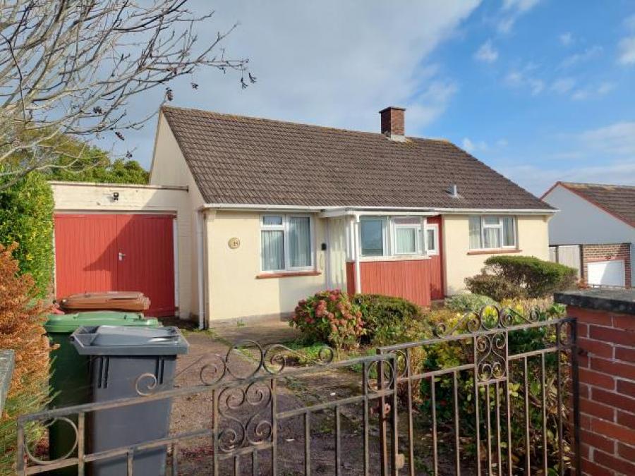 15 Broadparks Avenue, Exeter