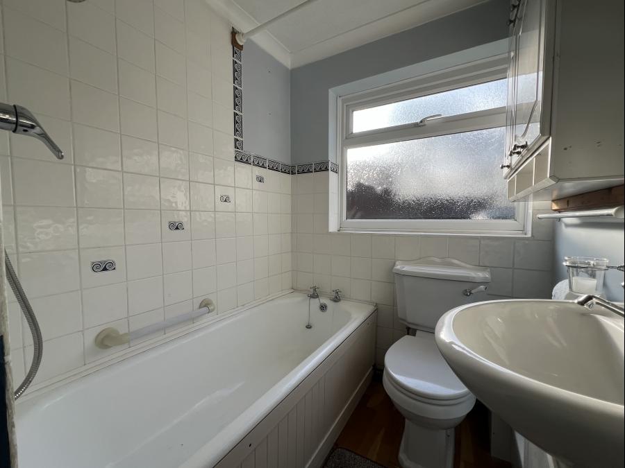 25 The Meads, Milborne Port, Sherborne, Dorset