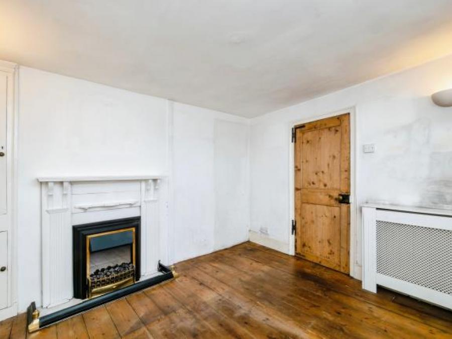 71 Wolborough Street, Newton Abbot, Devon