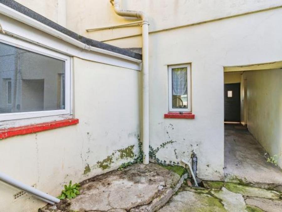 9 Church Lane, Torquay