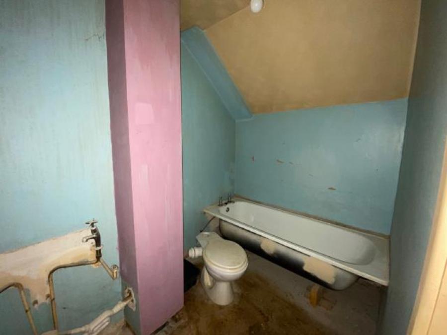 First Flat, 40 St. Thomas Street, Penryn, Cornwall