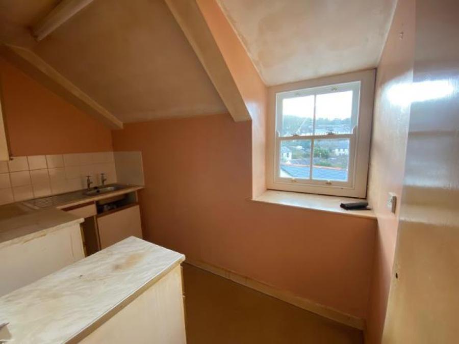 First Flat, 40 St. Thomas Street, Penryn, Cornwall