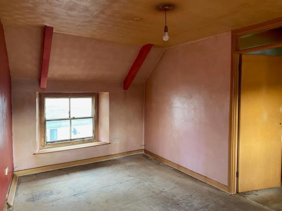 First Flat, 40 St. Thomas Street, Penryn, Cornwall