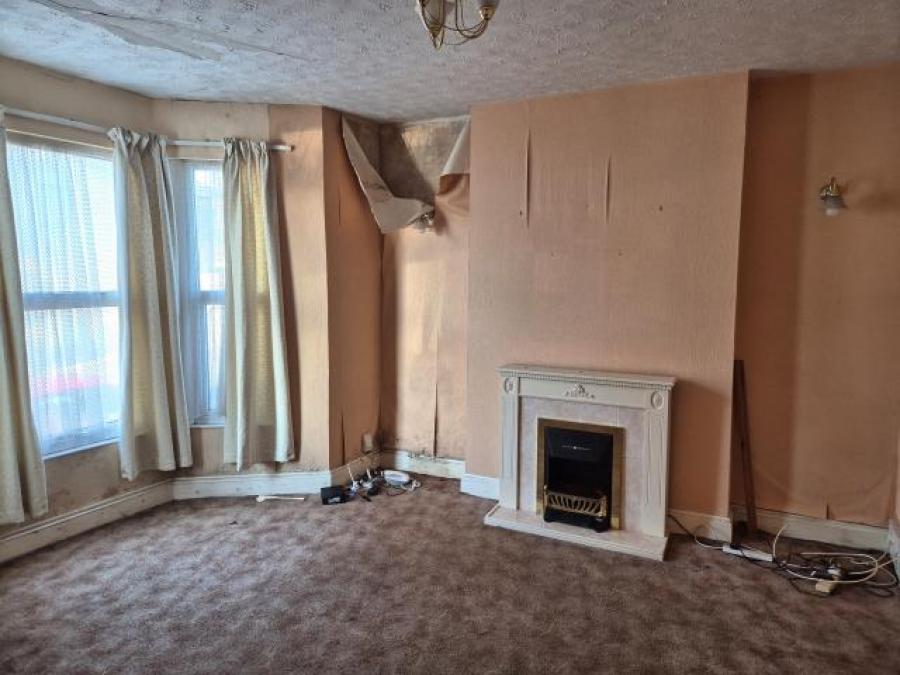 17 Third Avenue, Camels Head, Plymouth