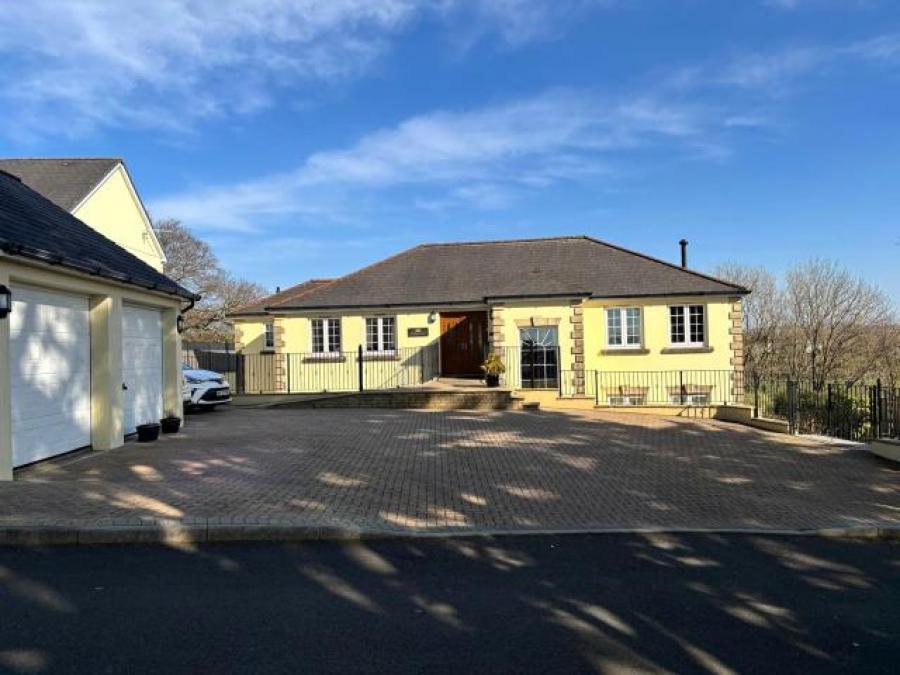 1 Grenville Park, Stamford Hill, Stratton, Bude, Cornwall