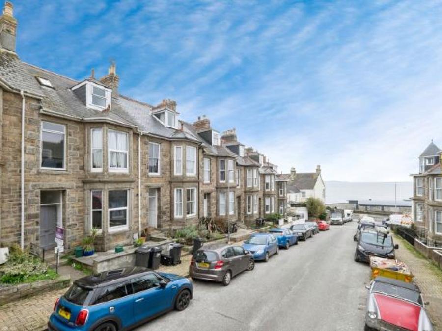 6 Lannoweth Road, Penzance, Cornwall
