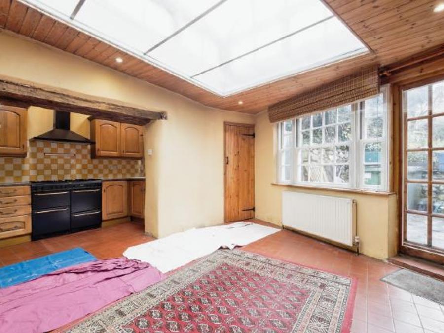 71 Wolborough Street, Newton Abbot, Devon