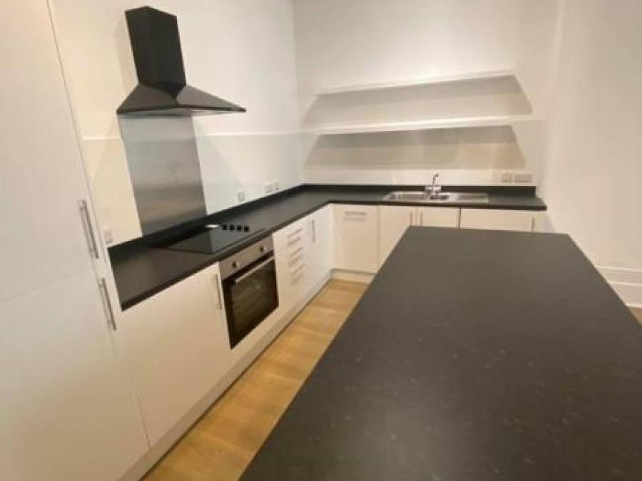 Flat 2, 10 Queens Gate, Lipson, Plymouth