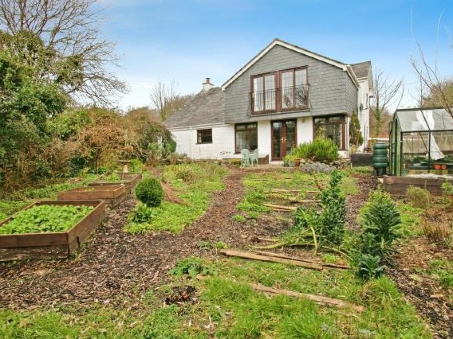 Wheal Bush Cottage, Cox Hill, Chacewater, Truro, Cornwall