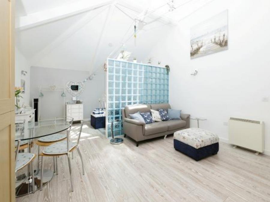 Flat 5, The Old Post Office, Fore Street, East Looe, Looe, Cornwall