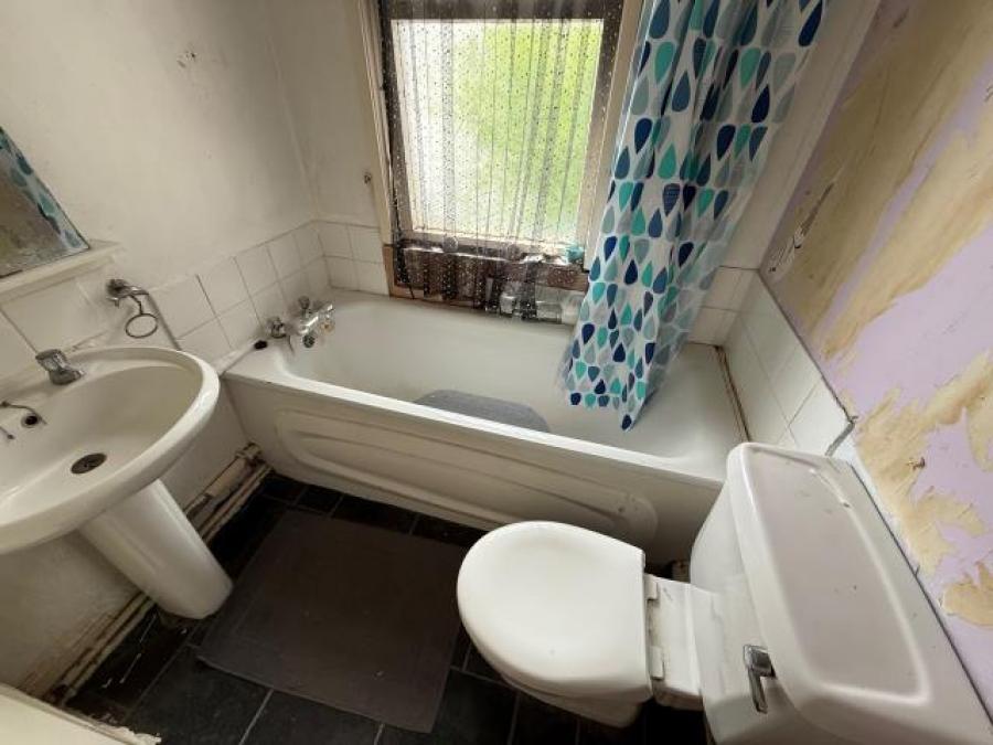 16 Ibstock Road, Bootle, Merseyside