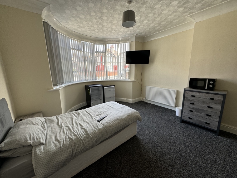 The Cove Guest House, 48 River Street, Rhyl, Clwyd