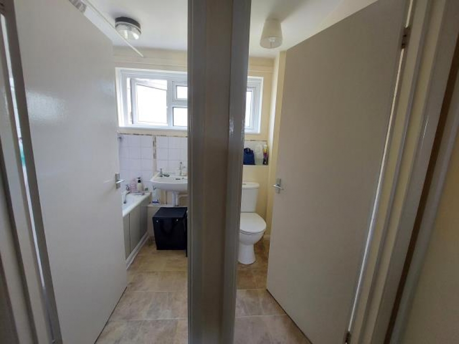 4a St. Matthews Close, Exeter