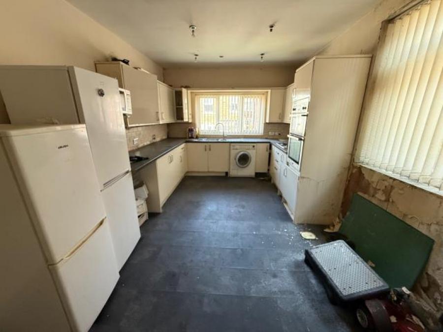 85 Linacre Lane, Bootle, Merseyside