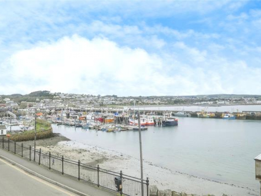 86 Fore Street, Newlyn, Penzance, Cornwall