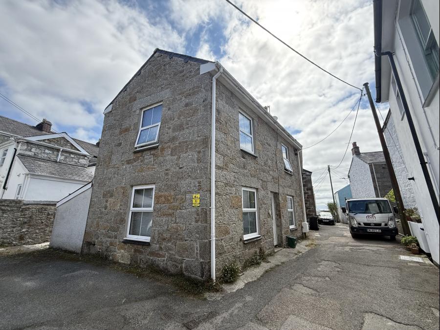 19 Florence Place, Newlyn, Penzance, Cornwall
