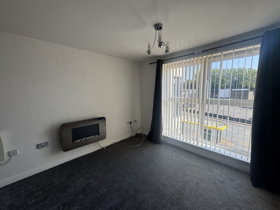 Flat 90, Lowbridge Court, Garston, Liverpool