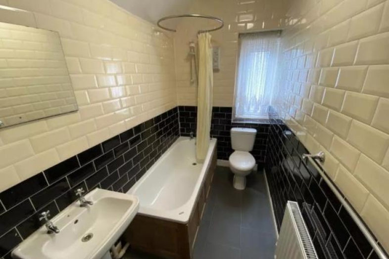 109 Almonds Green, West Derby, Liverpool L12 5HR