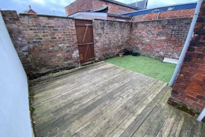 109 Almonds Green, West Derby, Liverpool L12 5HR