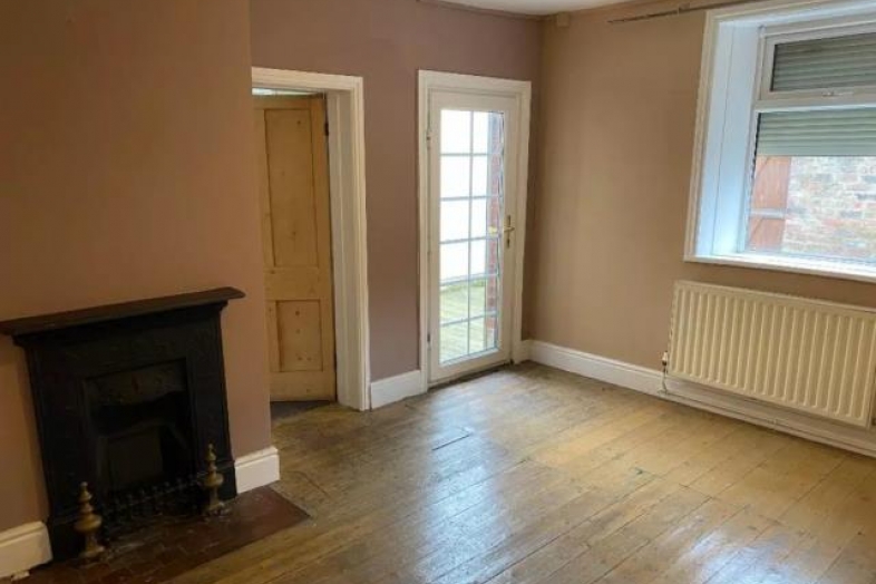 109 Almonds Green, West Derby, Liverpool L12 5HR