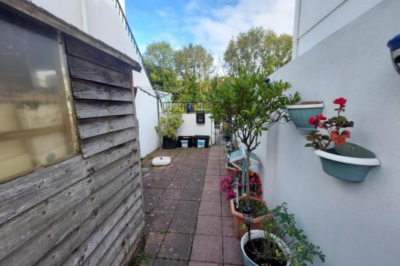 127 Newton Road, Torquay TQ2 7AJ