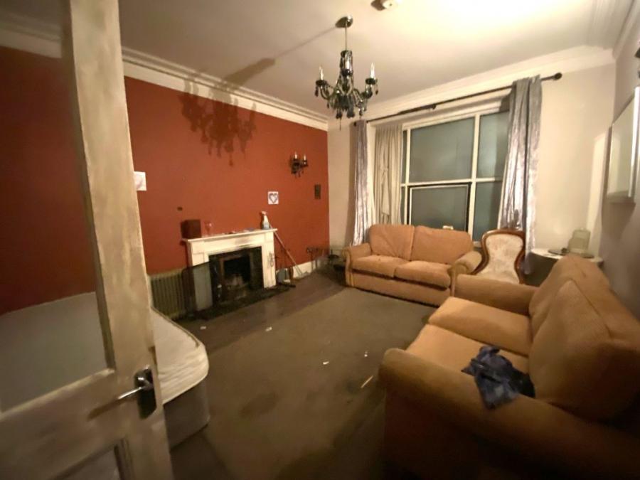 70 Warbro Road & The Garden Flat, Torquay, Devon, TQ1 3PS