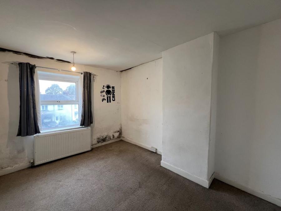 151 Queen Street, Newton Abbot, Devon, TQ12 2BS