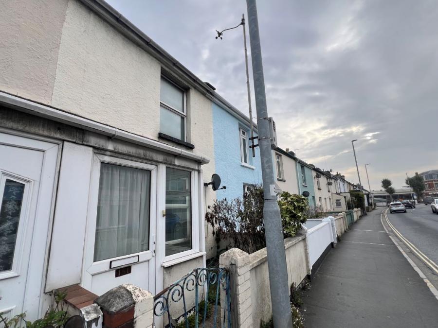 151 Queen Street, Newton Abbot, Devon, TQ12 2BS