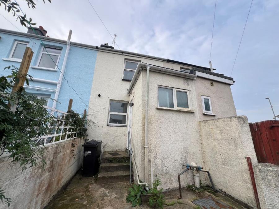 151 Queen Street, Newton Abbot, Devon, TQ12 2BS