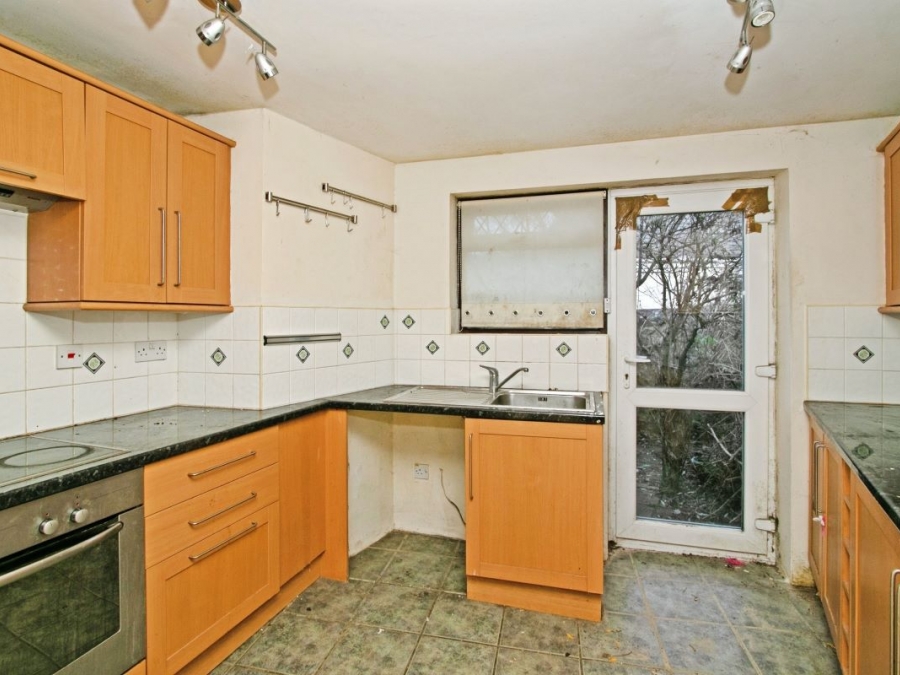 39 Vyvyan Street, Camborne, Cornwall, TR14 8AS