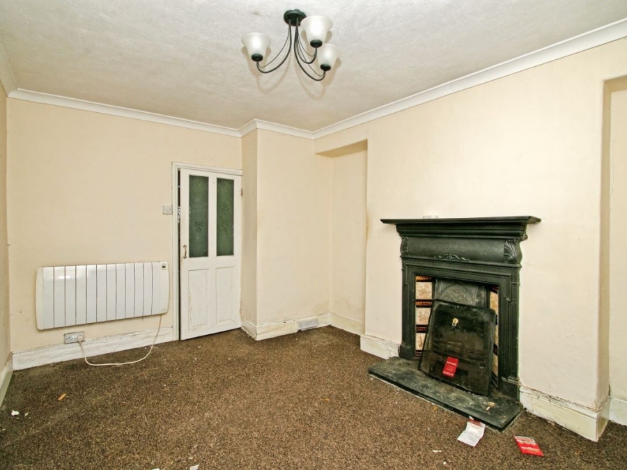 39 Vyvyan Street, Camborne, Cornwall, TR14 8AS