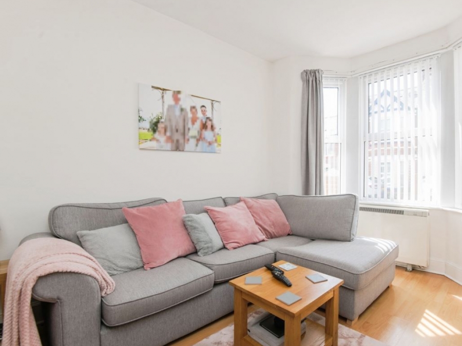 32 Holland Road, Exeter, Devon, EX2 9BX