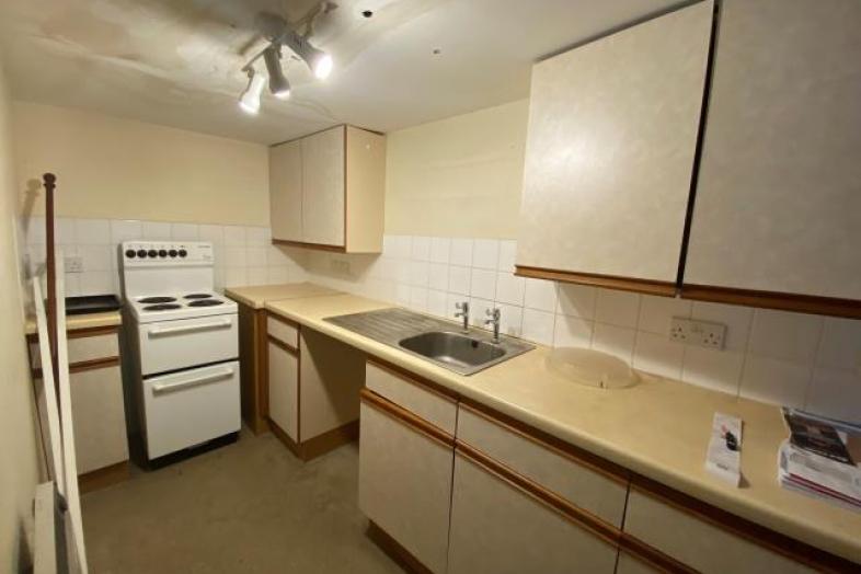 27a Higher Market Street, Penryn, Cornwall TR10 8EF