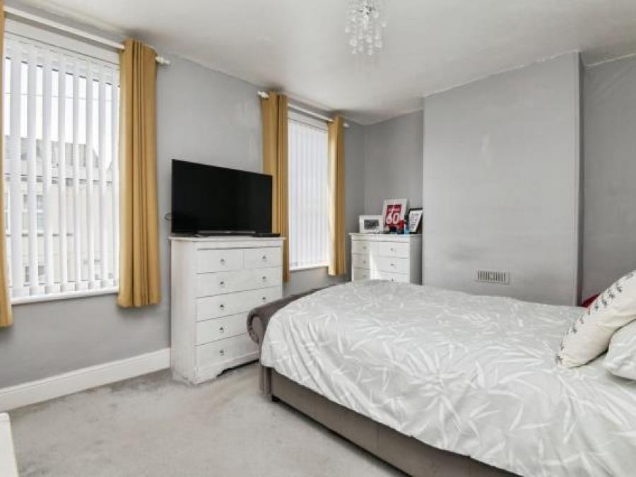 32 Holland Road, Exeter