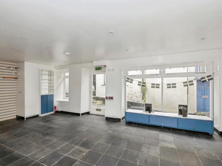 Pedyr's Bake House, 4 Fore Street, Polperro, Looe, Cornwall