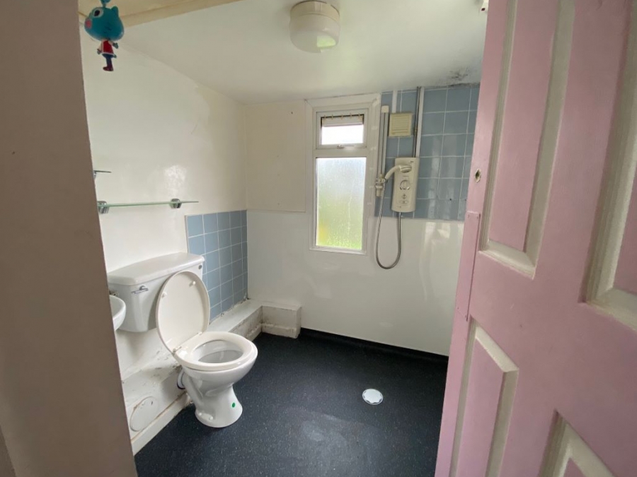 11 Chywoone Place, Newlyn, Penzance, Cornwall, TR18 5NW