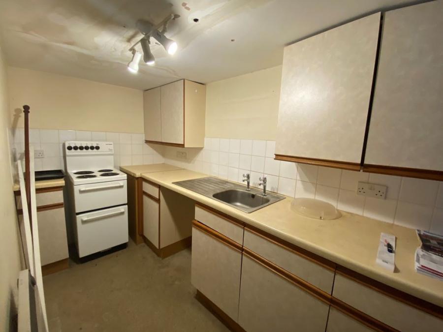 27A Higher Market Street, Penryn, Cornwall, TR10 8EF